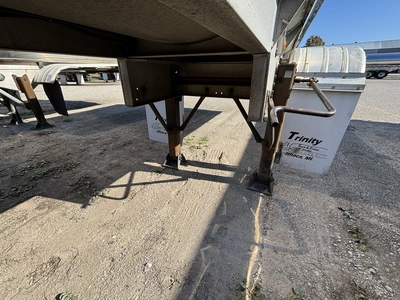 Used 2009 WALKER MILK TANKER TRAILER Liquid Supply Trailers Michigan US | Miedema Asset Management Group #1709522