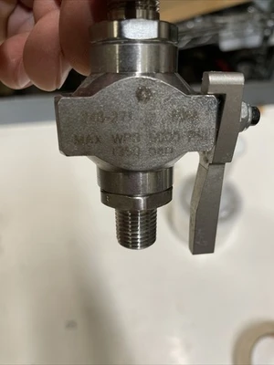 NEW Graco 248-271