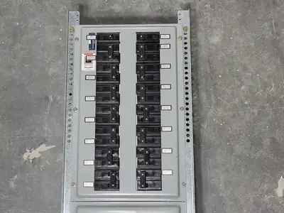 Used 2002 CUTLER-HAMMER POW-R-LINE 1A Switchgears British Columbia CA | Lenmark #835329
