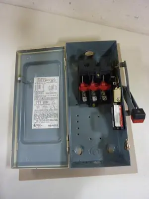 USED SQUARE D HU361E2
