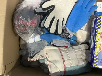 Used _UNKNOWN_ _UNKNOWN_ Gloves Ohio US | HGR 24 #1300014