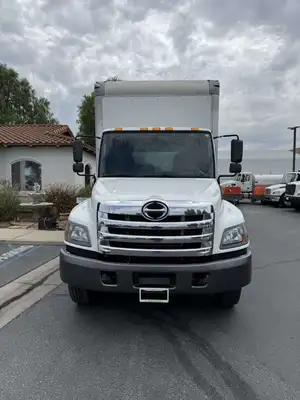 Used 2019 HINO 268 Box trucks California US | Commerce Truck Equipment Sales #1548688