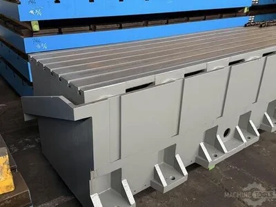 USED 2001 CORREA ANAYAK Box & Drill Tables