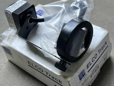 ELCO ET1626 Line Voltage GU10 Bowen™ Track Fixture Gimbal 50W Black