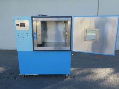 BMA MDL. TM-8C ENVIRONMENTAL CHAMBER S/N 0857