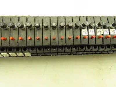 Allen Bradley 1492-GH015 Din Rail 1.5A Circuit Breaker Ser B 250V Lot of 57