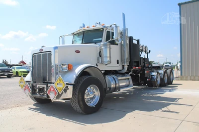 Used 2012 PETERBILT 367 Vacuum Truck Texas US | Roll Off Truck World #1491929