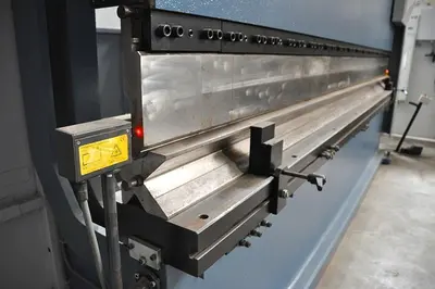USED DURMA AD-S 320 TON X 4100 MM CNC