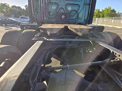 USED 2012 FREIGHTLINER CASCADIA 125