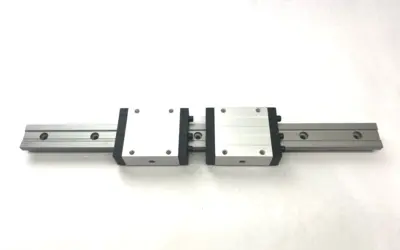 Used igus drylin® T Standard Carriage 2x, 16-1/8" Rail MISSING CLAMPS Slides Michigan US | Maverick Industrial Sales #1397742