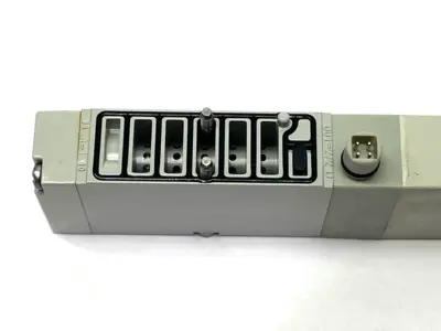 Used Numatics Solenoid Valve 2 Position 24VDC Solenoid Valves Michigan US | Maverick Industrial Sales #1402154