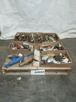 PALLET OF ASSORTED RELIEF VALVES, FARRIS, ALLIED VALVE, DRESSER, CROSBY