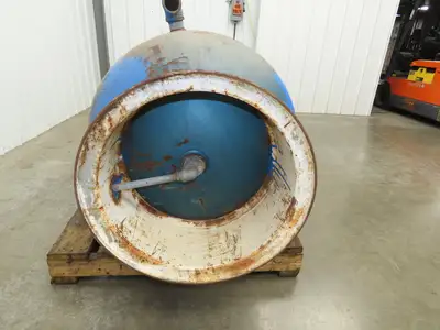 Manchester Vertical Compressed Air Receiver Tank 240 Gallon 200 PSI 30"x 93"