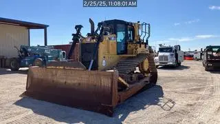 USED 2017 Caterpillar D6T LGP