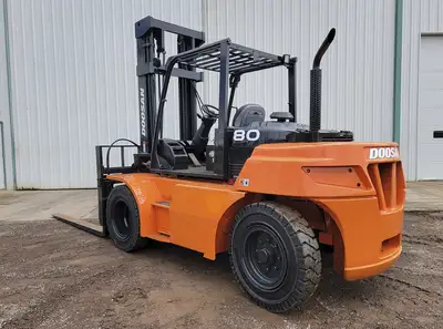 USED DOOSAN D80S-7