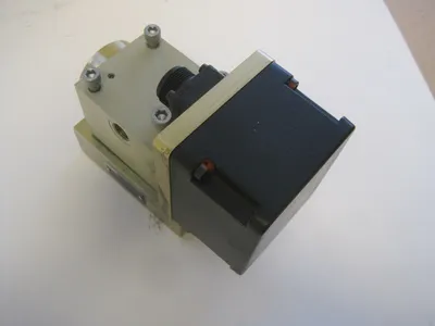 NEW SCHNEIDER HVM 027-005-1200-0H SERVO VALVE HVM-027-005-1200-0H