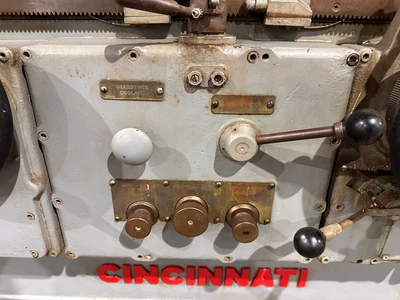 CINCINNATI CYLINDRICAL GRINDER