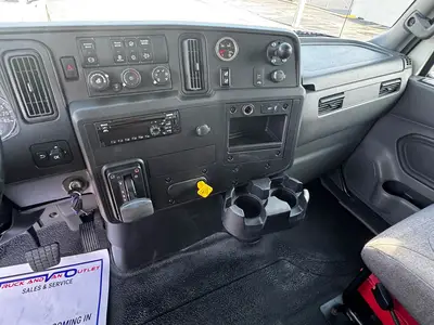 Used 2020 INTERNATIONAL MV607 Box trucks Florida US | Truck and Van Outlet #1509202