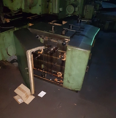SHIBAURA Gear Hobber