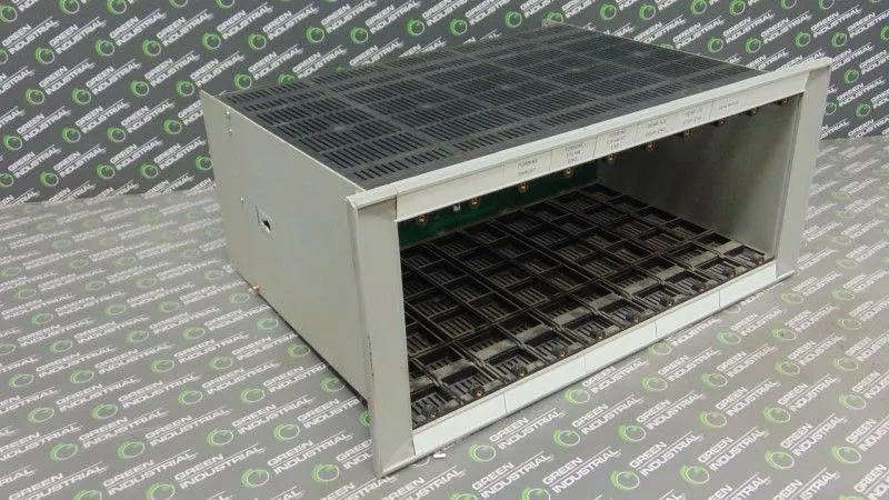 Bently Nevada 10-Slot Rack Chassis with 110VAC Power Supply 3300/05-24-00-00 Used