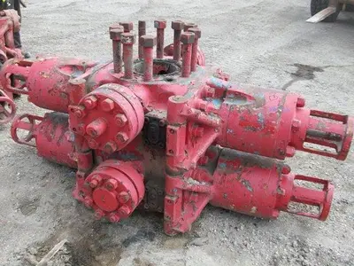 USED SHAFFER LWS, 5,000 PSI, 9" DOUBLE RAM BOP