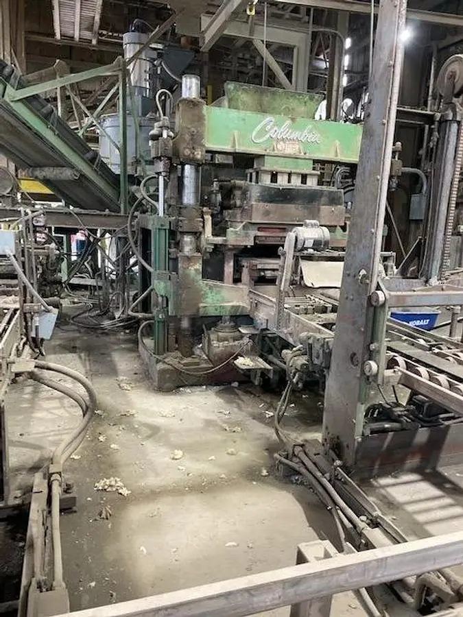 Used 1987 COLUMBIA 30 Block Making Machines Quebec CA | DIT Equip #1412376