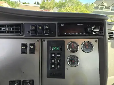 USED 2014 KENWORTH T370