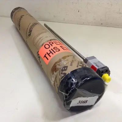 NEW BALLUFF BTL5-S114-M0390-B-S32