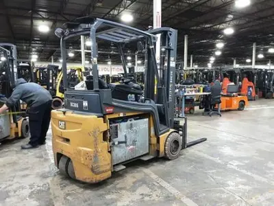 USED 2019 CATERPILLAR 2ET4000