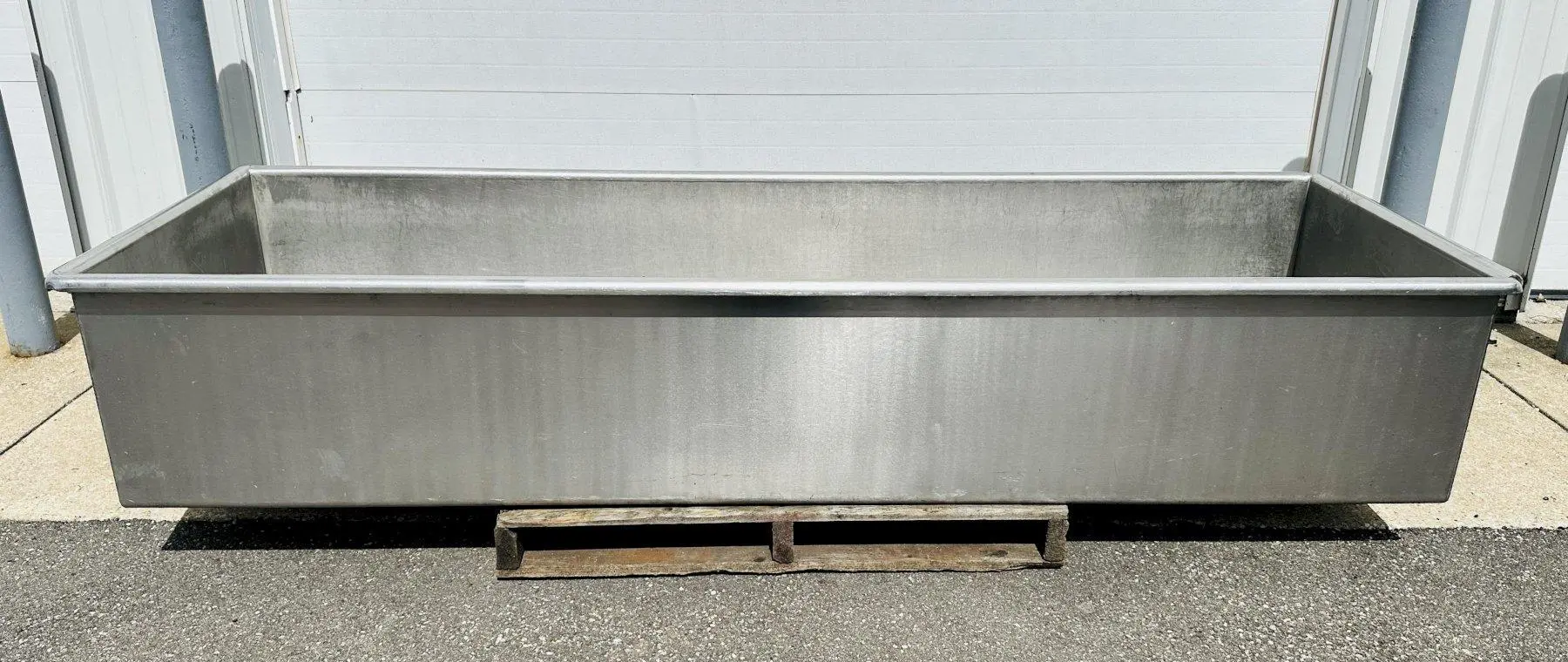 8’ x 30” x 17.5” Stainless Steel  |  Single Compartment Sink