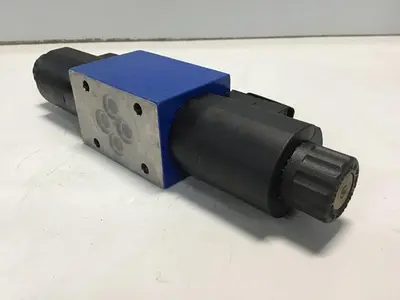 USED REXROTH 4WE6J70/HG24N9K4