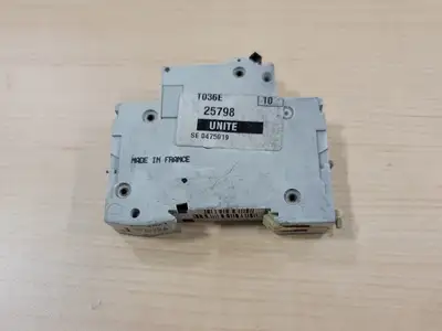 Used MERLIN GERIN C60N-C2 Switchgears British Columbia CA | Lenmark #238849