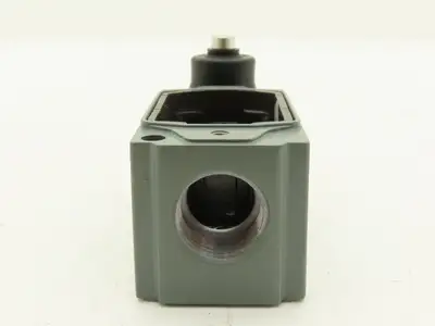 Allen Bradley 802T-C Oiltight Limit Switch Enclosure Push Rod Type Operator Head