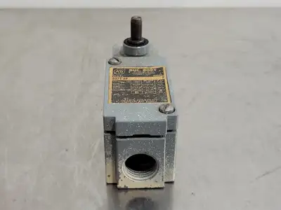 USED ALLEN-BRADLEY 802T-AP