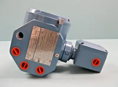 NEW Micro Motion 5700 R12 ABAAZZZ AAZZZTG