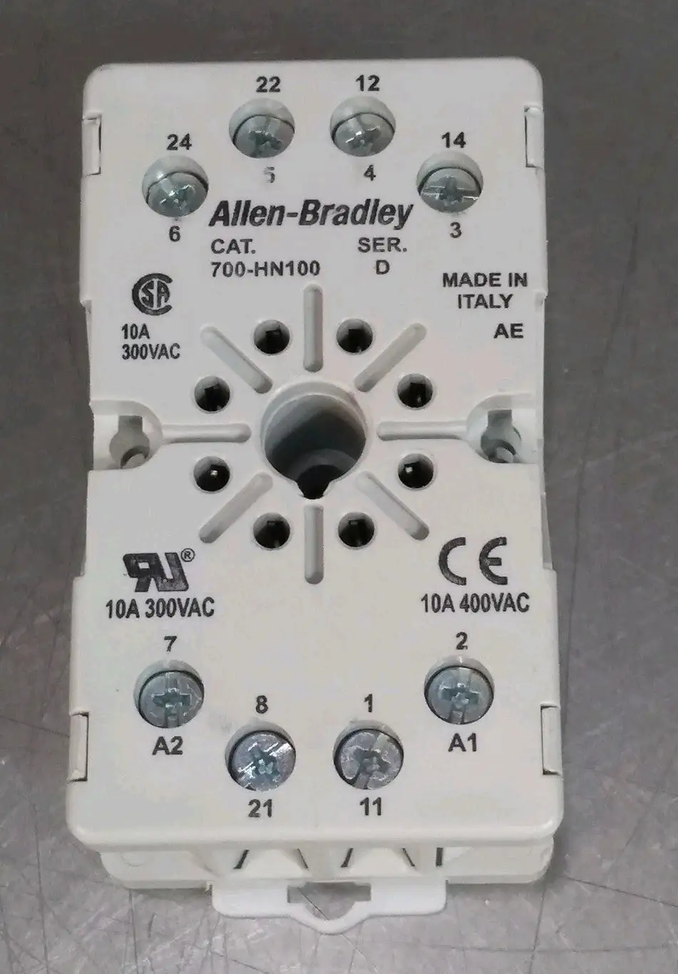 Allen Bradley 700-HN100/D Relay Base Socket Loc4E27
