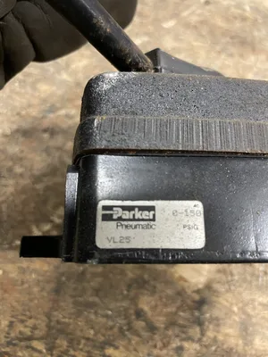 Parker VL25 4-Way, 3-Position, Rotary Disc Manual Air Valve 0-150PSI