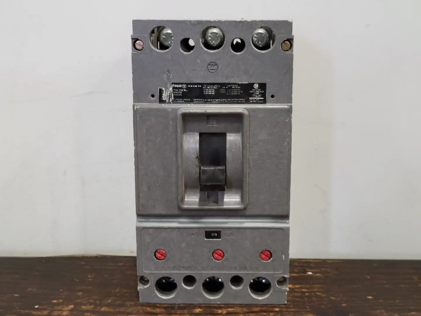 Used WESTINGHOUSE HKA3225F Switchgears British Columbia CA | Lenmark #242388