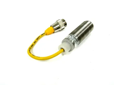 NEW CUTLER HAMMER E58-30DPS280-ELPB PROXIMITY SENSOR E5830DPS280ELPB