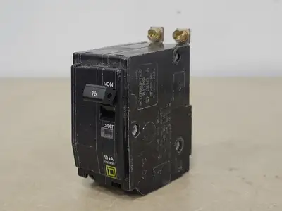 USED SQUARE D QOB215
