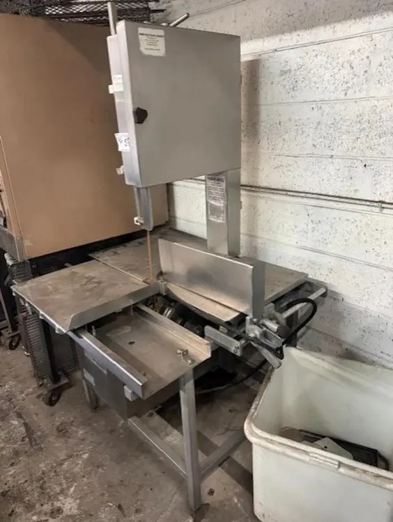 Used HOLLYMATIC HI YIELD 16 Meat Processing Equipment British Columbia CA | Surrey Food Equipment #435676