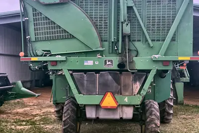 Used 2001 JOHN DEERE 9976 Self-propelled Harvesters Louisiana US | Proxy Equipment #1385191