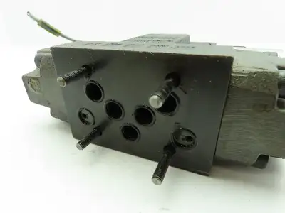 Hydrolux Parker WEH43P10A03CSBN Hydraulic Directional Control Solenoid Valve 24V