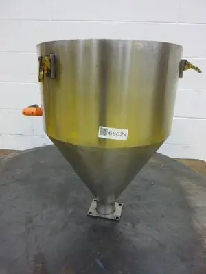 USED METAL FABRICATOR HOPPER624