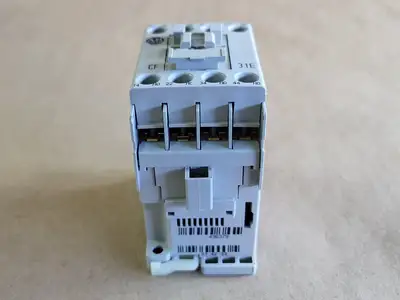 NEW ALLEN-BRADLEY 700-CF310