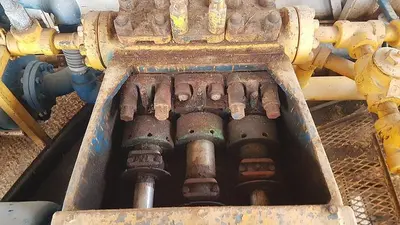 USED NATIONAL JWS-300L 4X5 TRIPLEX WELL SERVICING REVERSING MUD PUMP PACKAGE