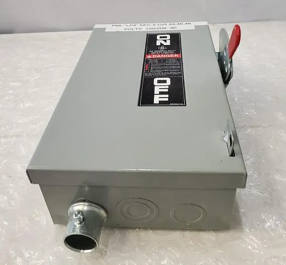 GE SAFETY SWITCH TG4321 MODEL 8