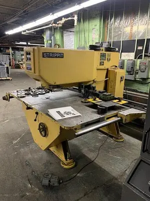 Strippit Fabricator Super 30″ x 30 Ton Semi-Automatic Punch Press with Tooling
