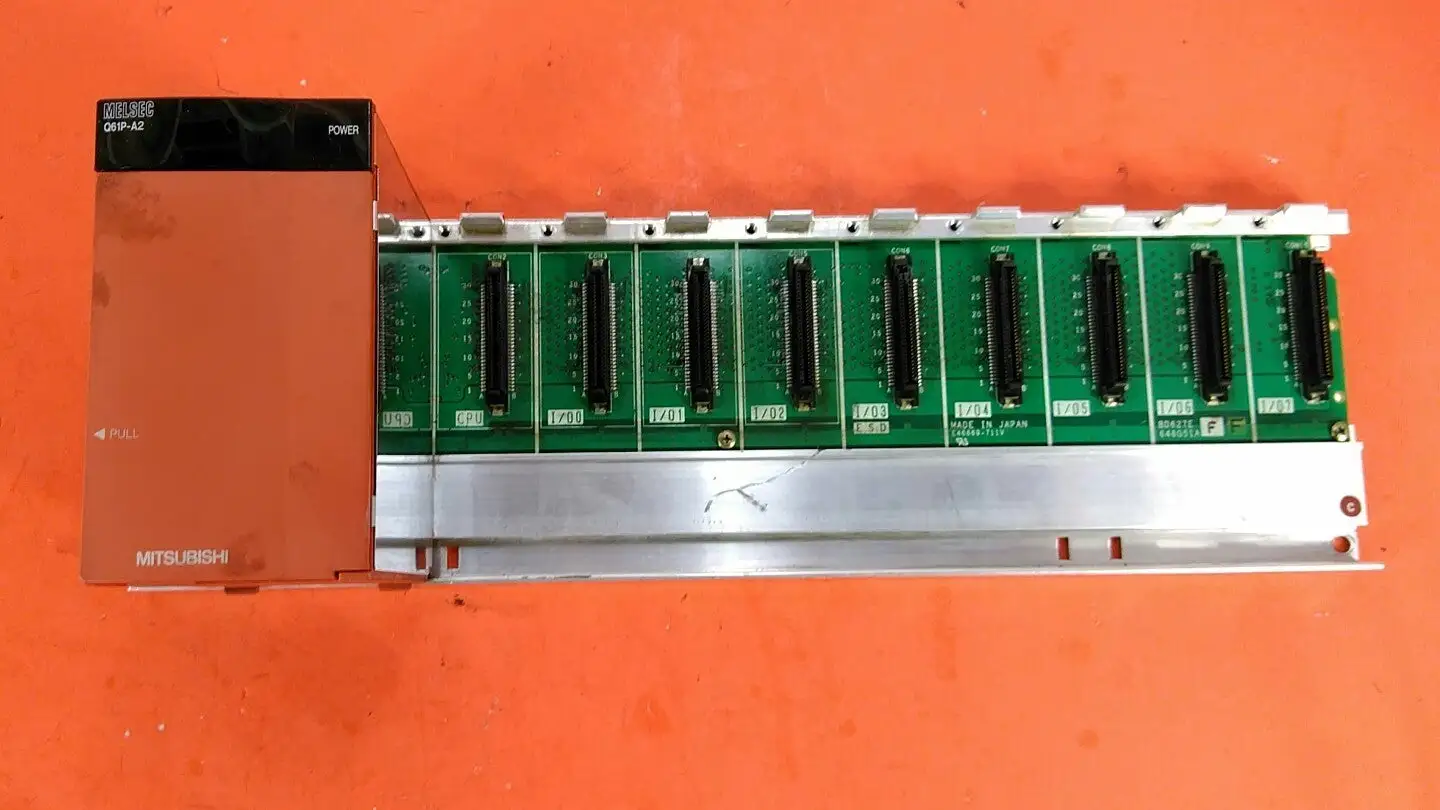 Mitsubishi Q38B / Q61P-A2 8-Slot Base Unit with Melsec Q61P-A2 Power Supply. 3A