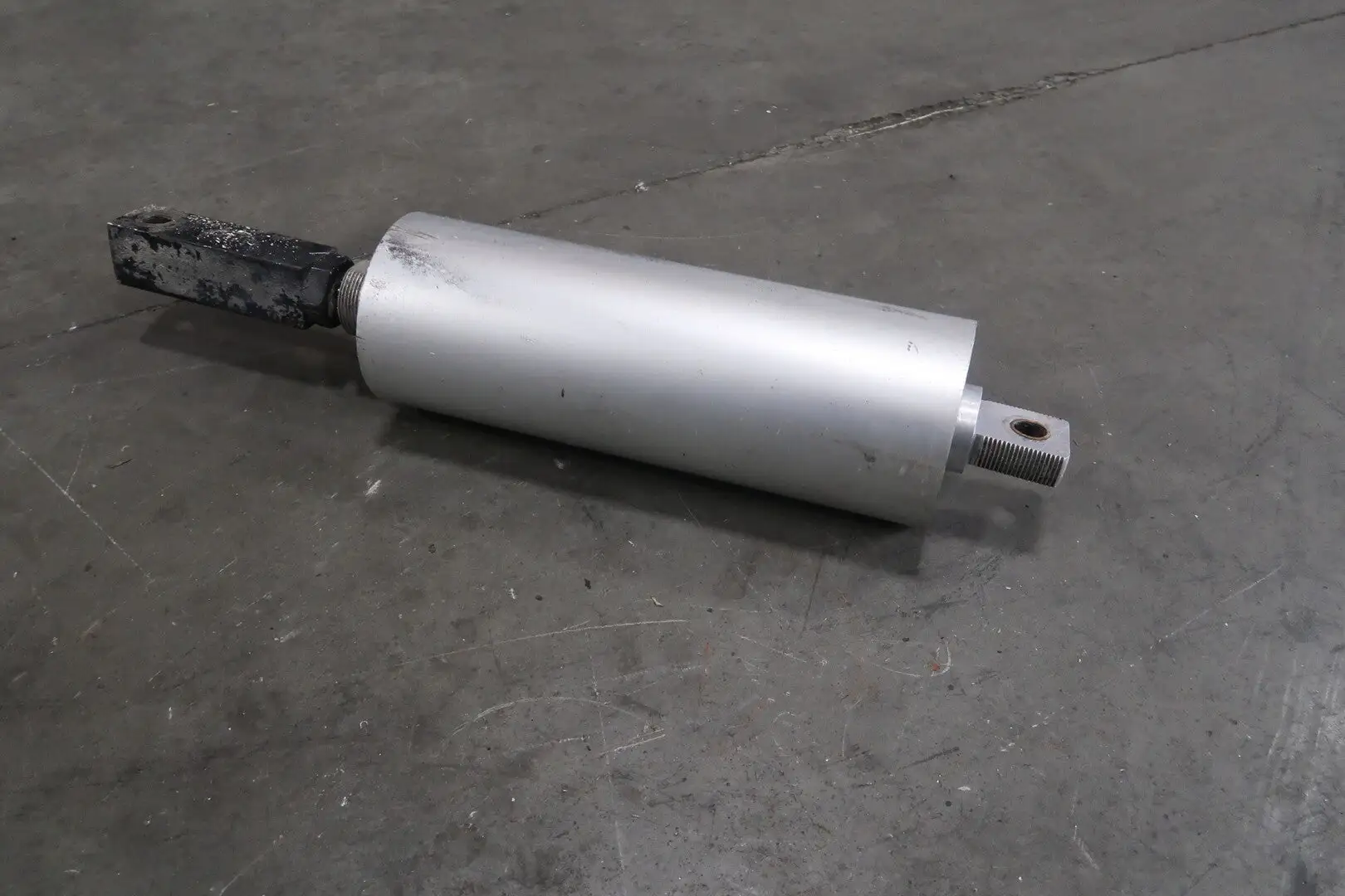 Air Cylinder
